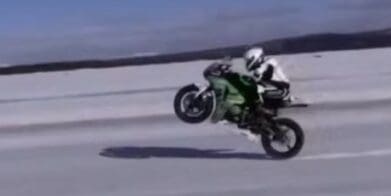 Riobert Gull performs ice wheelie stunt guinness world records