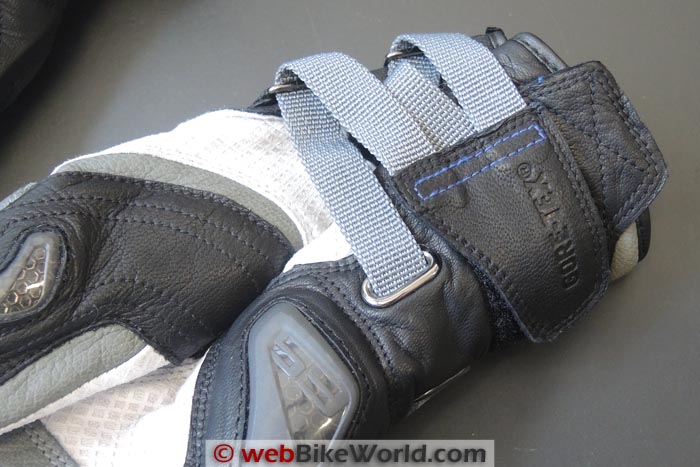 REV'IT! Dominator GTX Gloves Wrist Close-up