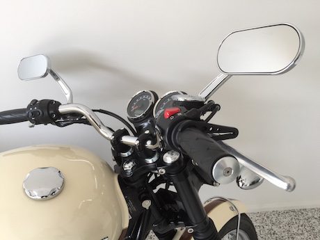 How to set rear view mirror in bike? 