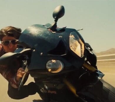 Tom Cruise in Mission: Impossible 5 - Tom and Cameron
