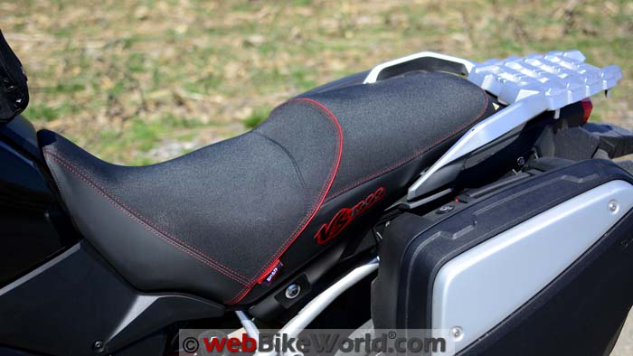 https://www.webbikeworld.com/wp-content/uploads/2015/04/shad-suzuki-v-strom-seat-side-view.jpg