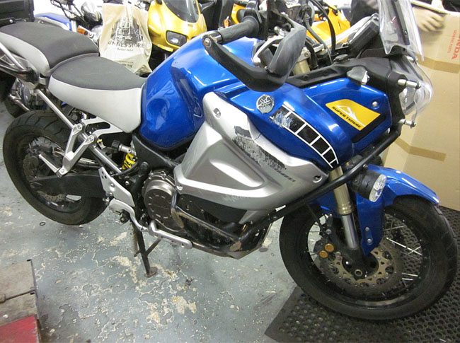 Yamaha Super Tenere - Right Side