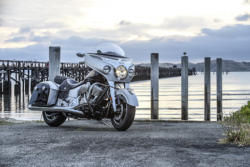 Indian Motorcycle Chieftain in star silver and thunder black