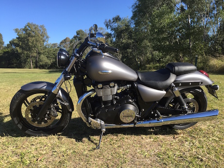 Triumph Thunderbird Storm