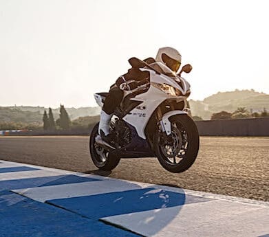 2015 Triumph Daytona 657