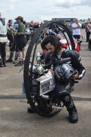 Tom Amble and his monowheel - wheelie