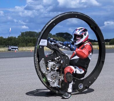 Kevin Scott and his monowheel 'Warhorse' (photo Andy Menzies)