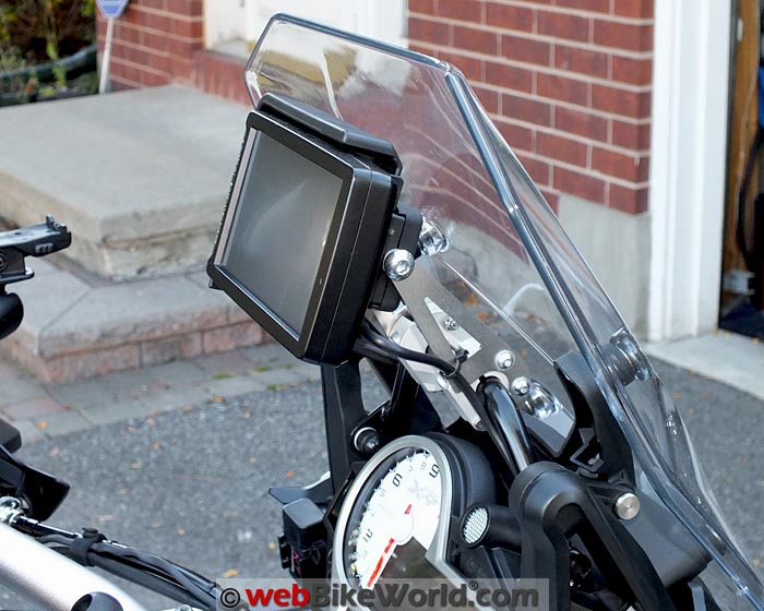 Mounting a GPS on the BMW S1000XR -