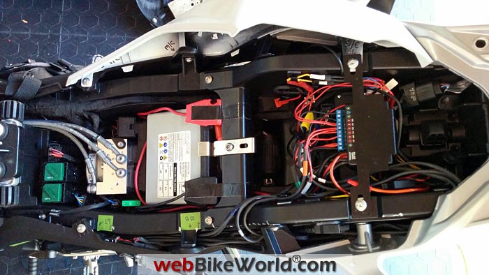 Neutrino Black Box Installed on BMW S1000XR