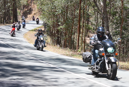 Riders on Mt Glorious pass over white lines synday ride restrictions