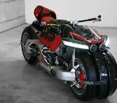 Maserati Quattroporte engine powers this Lazareth LM 847 quad concept flying
