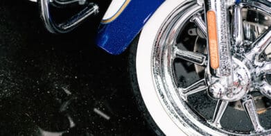 How to ride safely in the wet