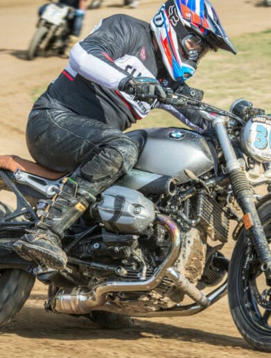 2016 Ellaspede Dust Hustle action sideways