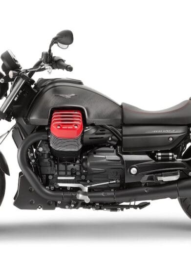 Moto-Guzzi-Audace-Carbon-01.jpg