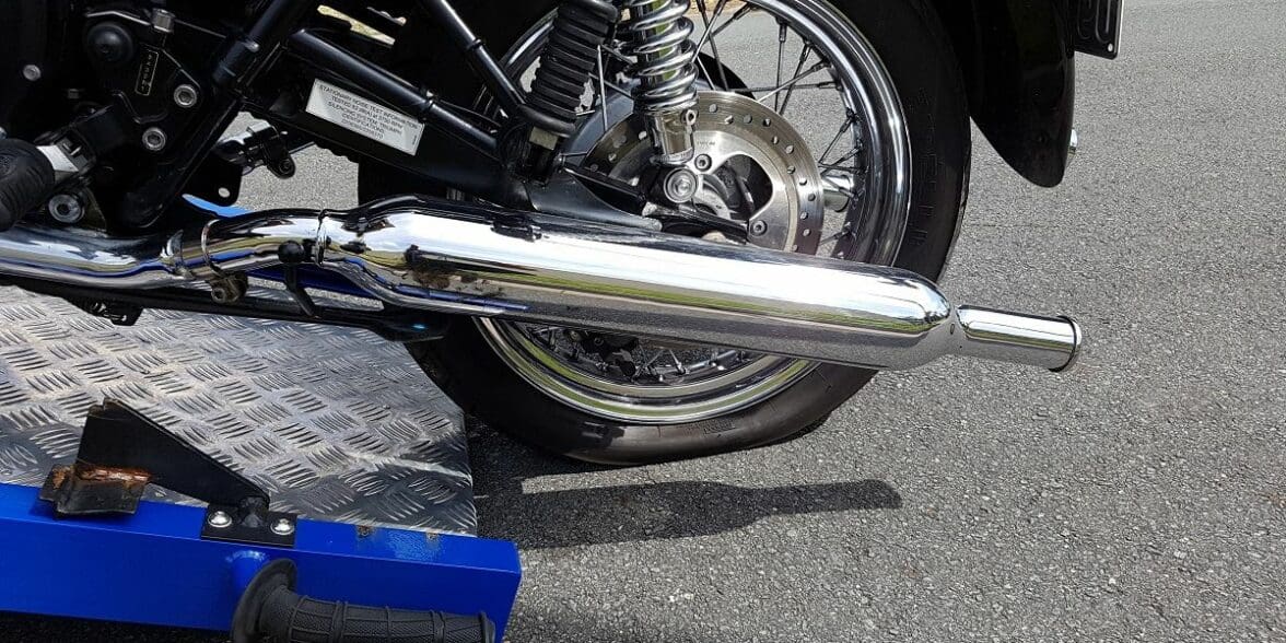 Queensland Motorcycle Breakdown Service tyre punctures puncture-proof tyres flirting shoulder