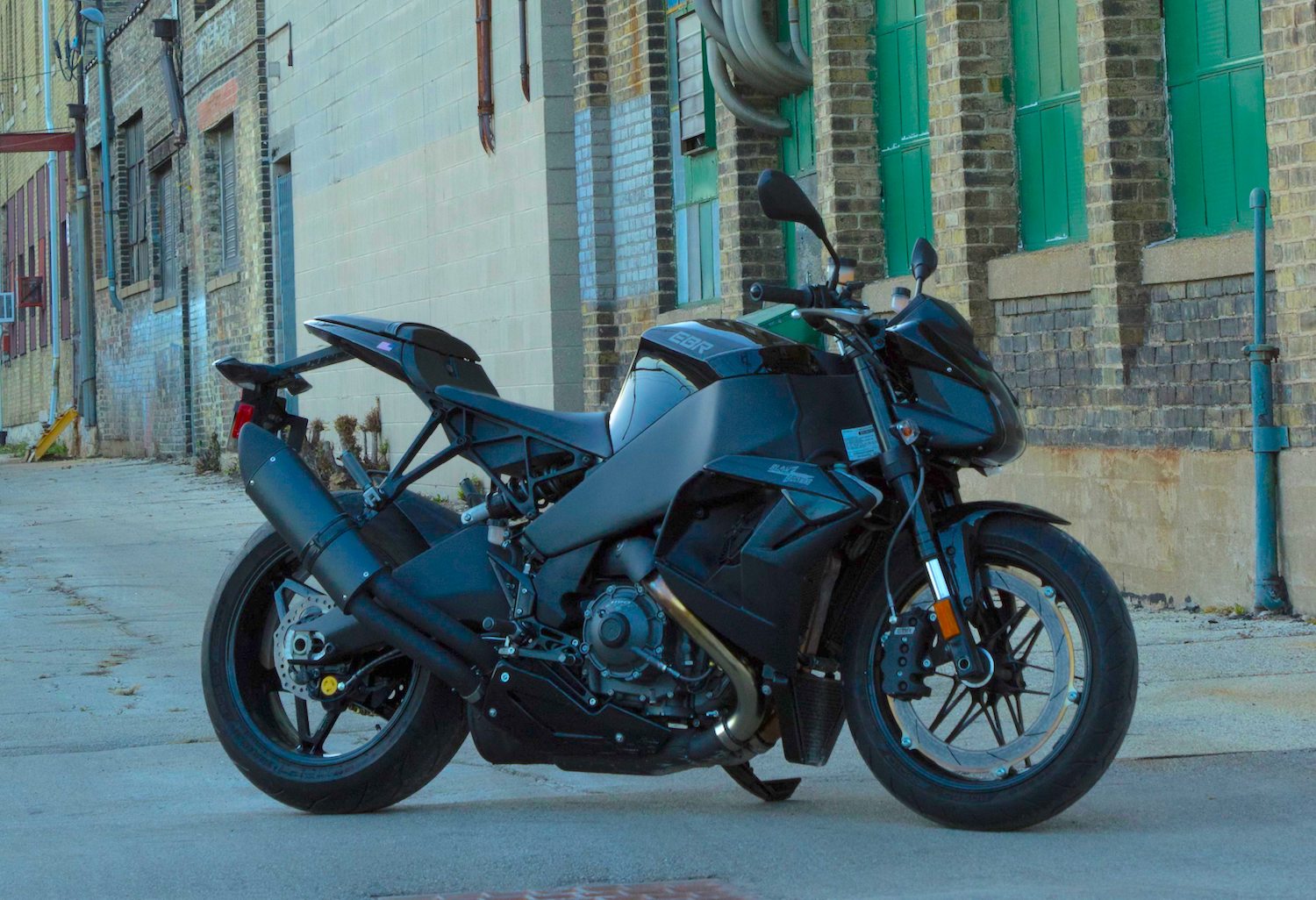 Erik Buell debuts Black Lightning - webBikeWorld