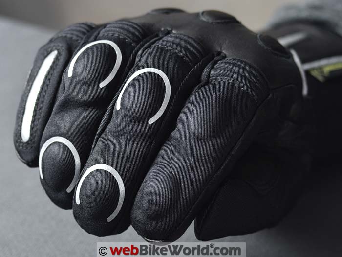 iXS Vidar Gloves Knuckle Protectors Close-up