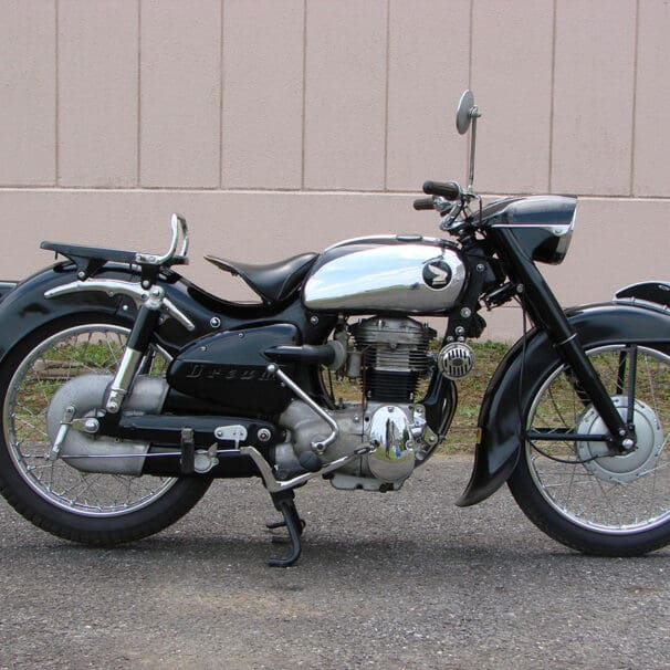 1956 Honda SA250 Dream 1 - Vintage Japanese motorcycles head to Tamworth