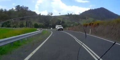 Oxley Highway cars over double white line reduced speeds