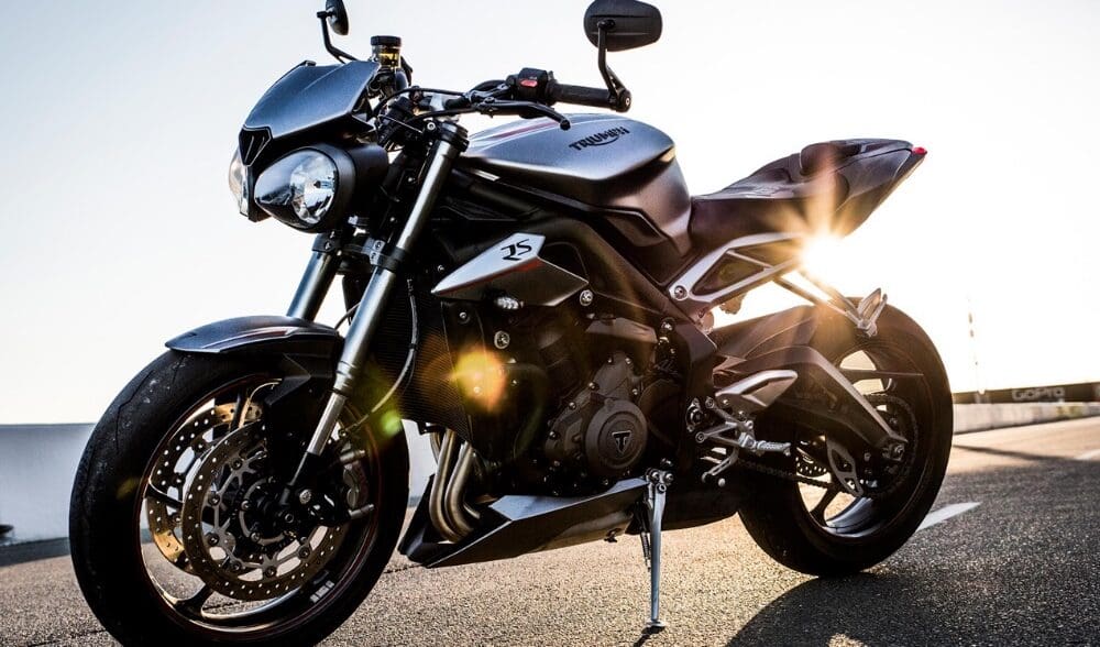 Street Triple R