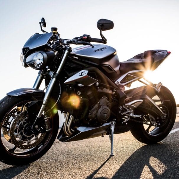Street Triple R