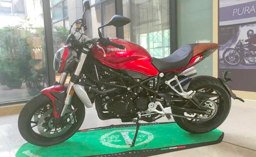 Benelli reveals 750cc Ducati Monster copy webBikeWorld