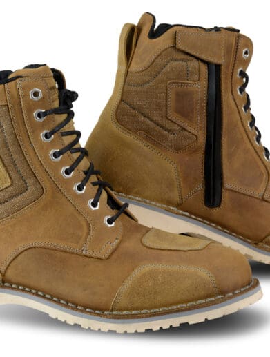 Riding with stylish Falco Ranger boots