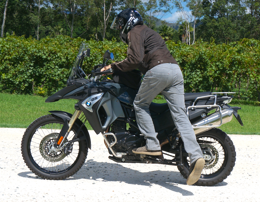 Top 10 tips for short motorcyclists struggles
