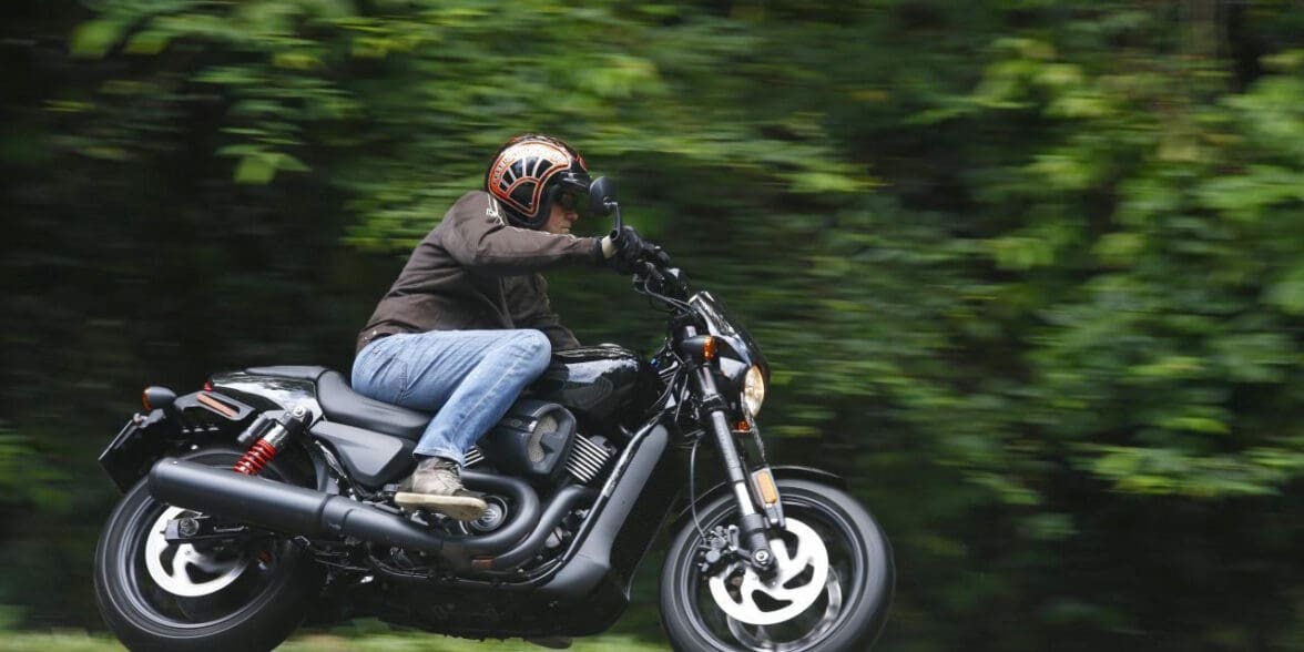 2017 Harley-Davidson Street Rod first ride - webBikeWorld