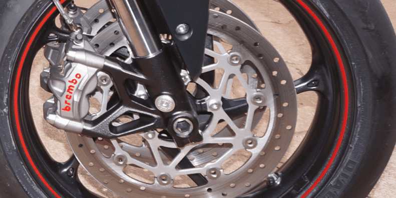 Triumph Street Triple RS brembo brakes