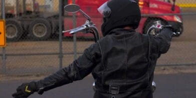 SignalWear has launched Smart Signal Blinking indicator Gloves
