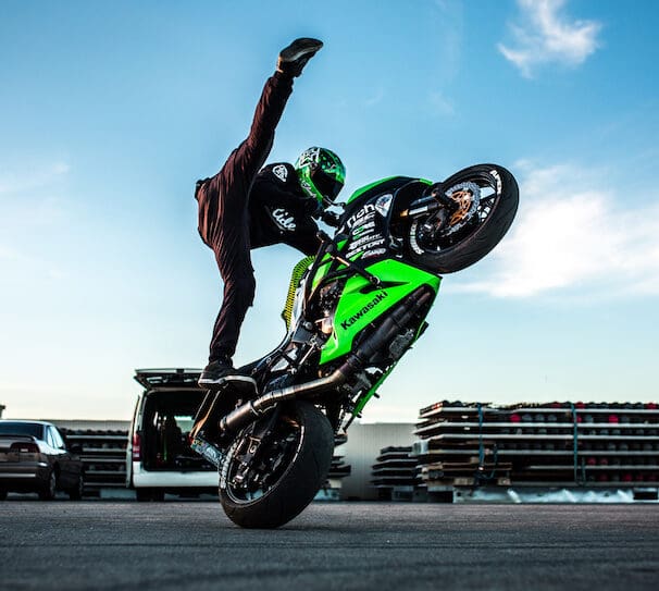 JB Stunts - Kawasaki Supported Ninja ZX-6R 636 freestyle stunt rider8