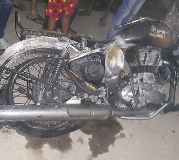 Royal Enfield Classic 350 catches fire