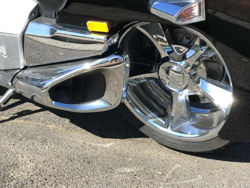 Honda Rune, a bike for you and Batman - webBikeWorld