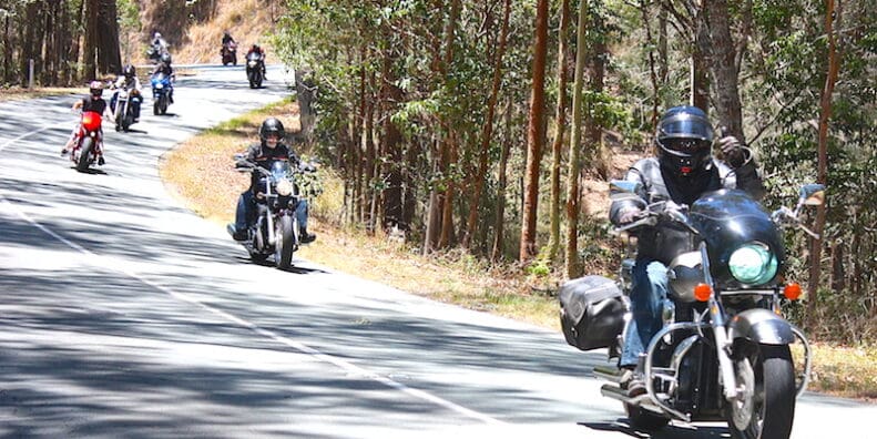 Mt Glorious pass overtake over solid white lines online survey reservations