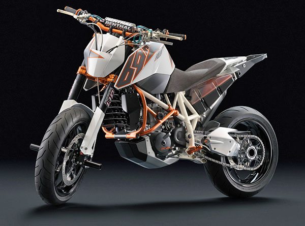 2008 KTM Stunt 690 - Right Front