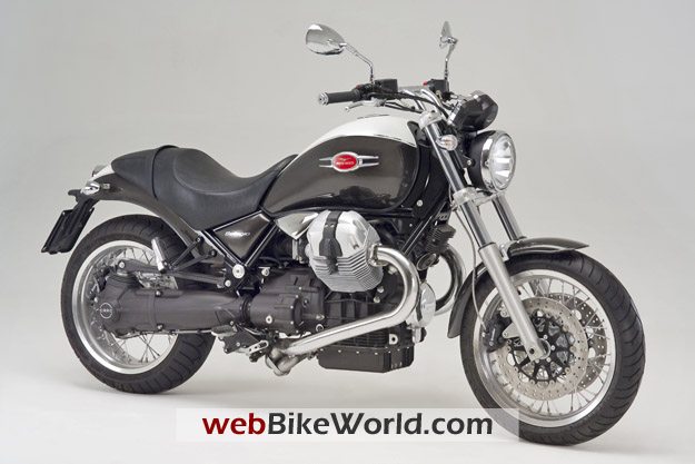 2009 Moto Guzzi Bellagio - Right Front