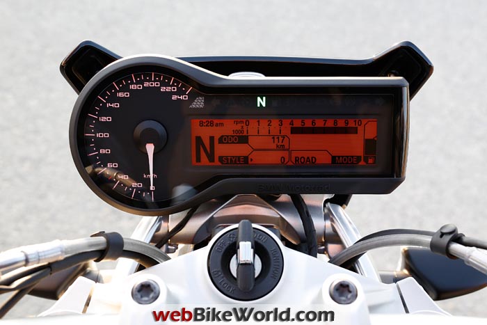 2015 BMW R1200R Instruments