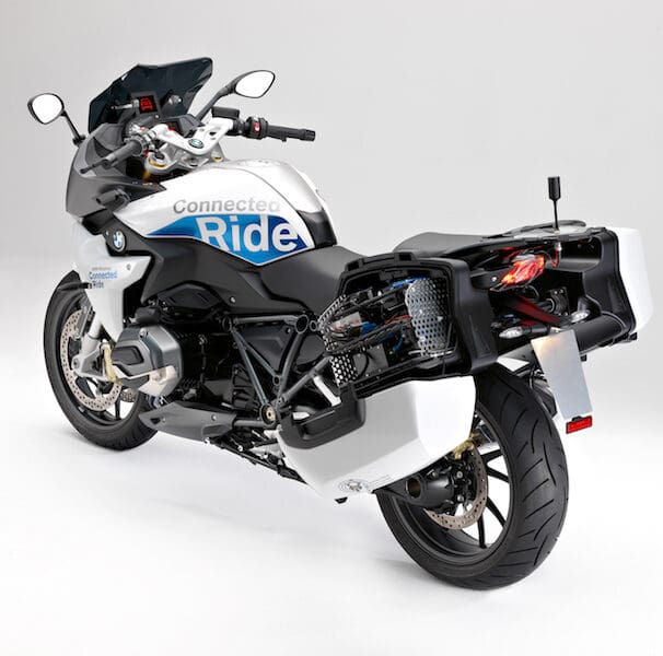 With the R 1200 RS ConnectedRide prototype, BMW Motorrad presented a motorcycle, giving visitors of the CMC Conference 2017 on 12 October at BMW Welt in Munich, a look into the future of motorcycle safety systems. V2v