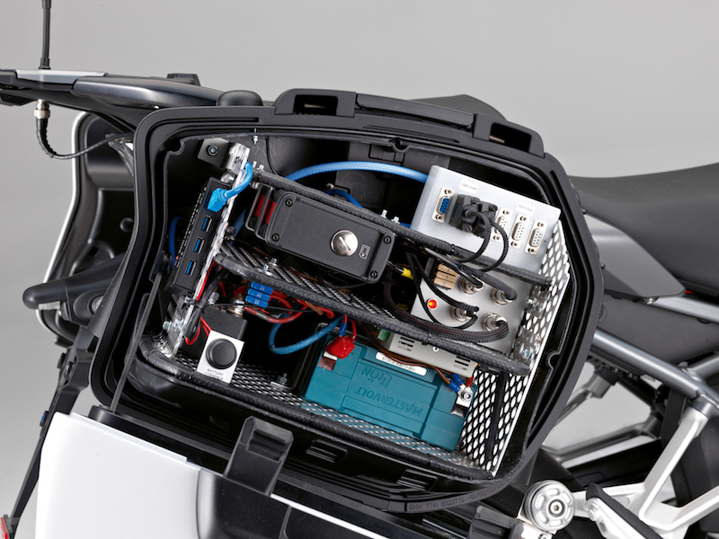 V2V With the R 1200 RS ConnectedRide prototype, BMW Motorrad presented a motorcycle, giving visitors of the CMC Conference 2017 on 12 October at BMW Welt in Munich, a look into the future of motorcycle safety systems.