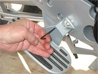 Black Motorcycle Foot Boards – Front & Rear Pair – Fits Honda, Yamaha, Suzuki, Kawasaki – Metal & Rubber