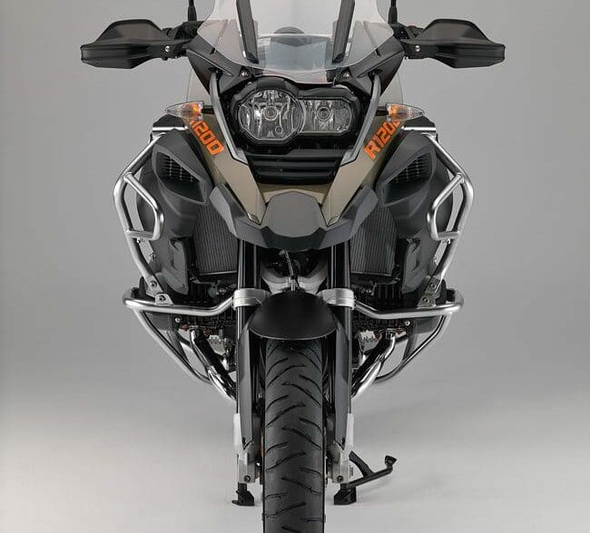 2014 BMW R1200GS Adventure - webBikeWorld