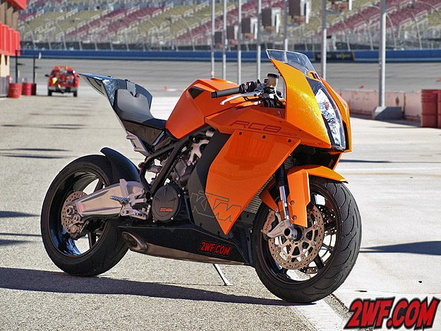 KTM RC8 Track Day