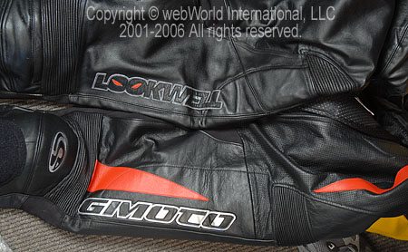 Comparison of GiMoto Custom Motorcycle Leathers and the Lookwell Viper Leather Suit - Legs