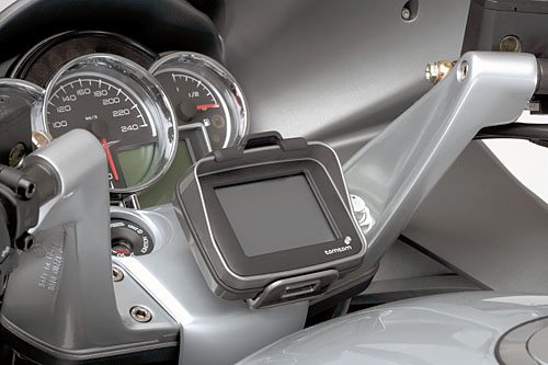 Moto Guzzi Norge 1200 - Dashboard and Standard TomTom Rider