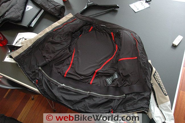 Defender GTX Jacket - Back Pad