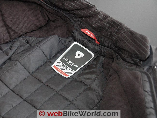 Everest GTX Jacket - Close-up of Neck