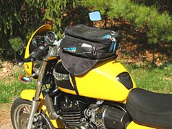 Motorcycle tank bag on Triumph Thunderbird Sport