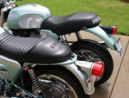 Ducati GT750 and GT1000, Rear View