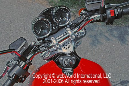 GT1000 steering lock